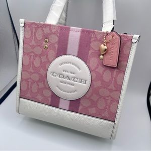 Dempsey Tote 22 In Signature Jacquard With Coach Patch And Heart Charm